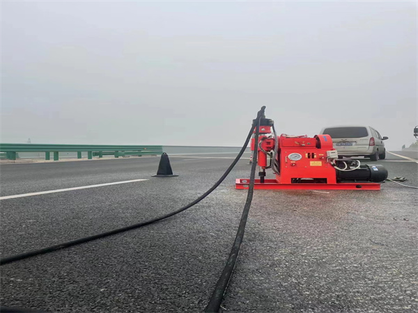 麟游马路路基路面开裂下沉注浆加固灌浆